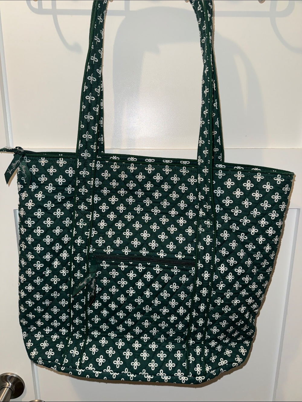 Vera Bradley zip top Vera Tote in Mini Concerto Green. Like New Condition